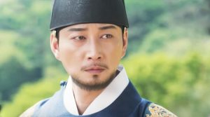 What Is The Story Of "The Queen Who Crowns"? the-queen-who-crowns-06